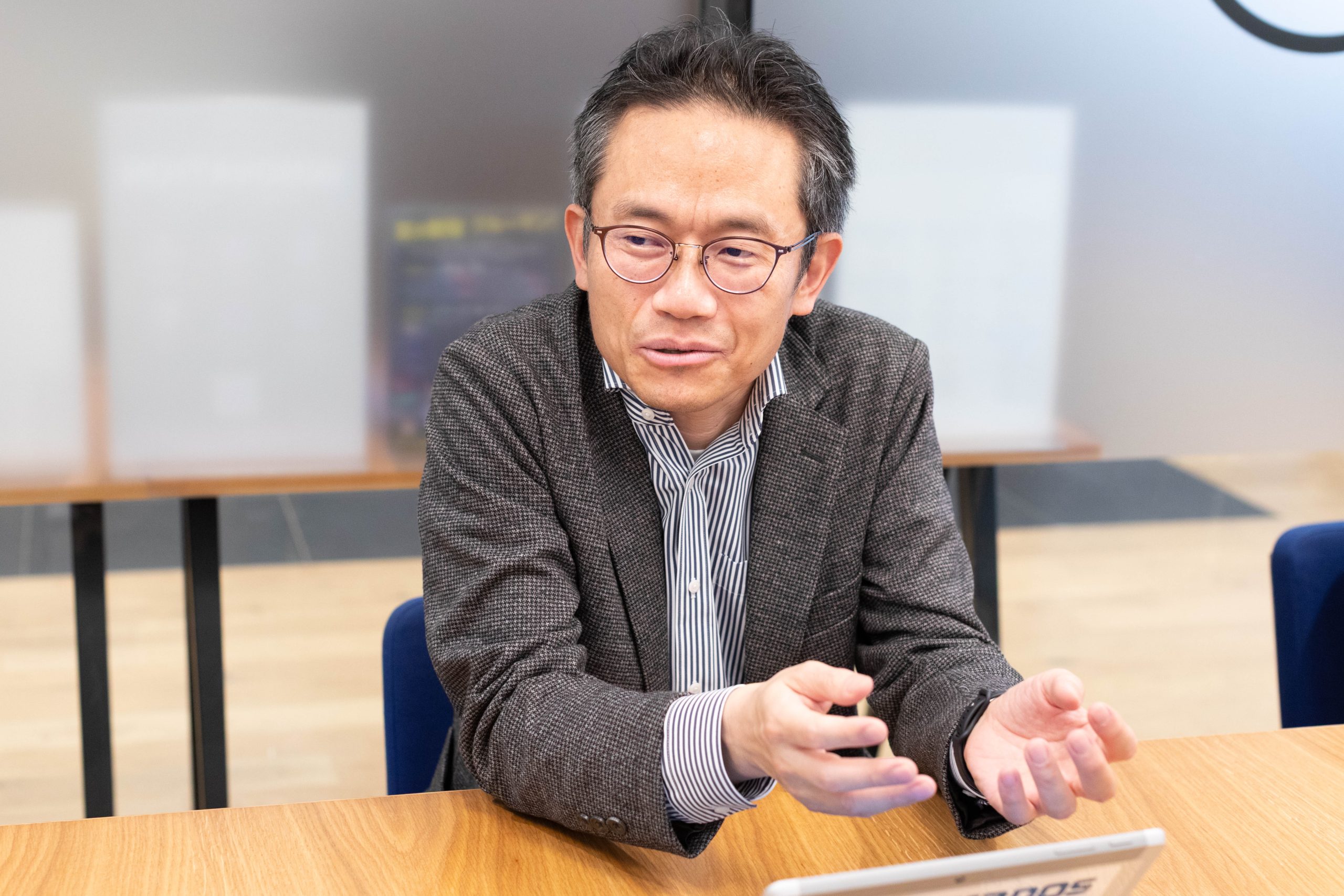 藤原氏のインタビュー画像2